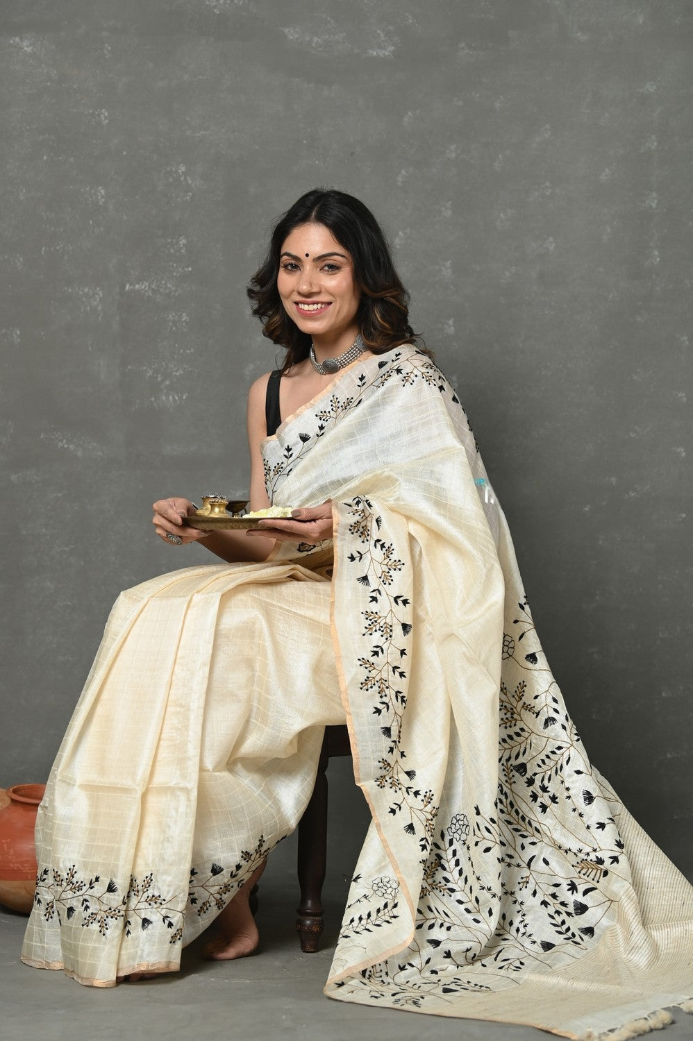 Handloom Pure Tussar Silk Saree with French Knot Embroidery Work Saree PTK02