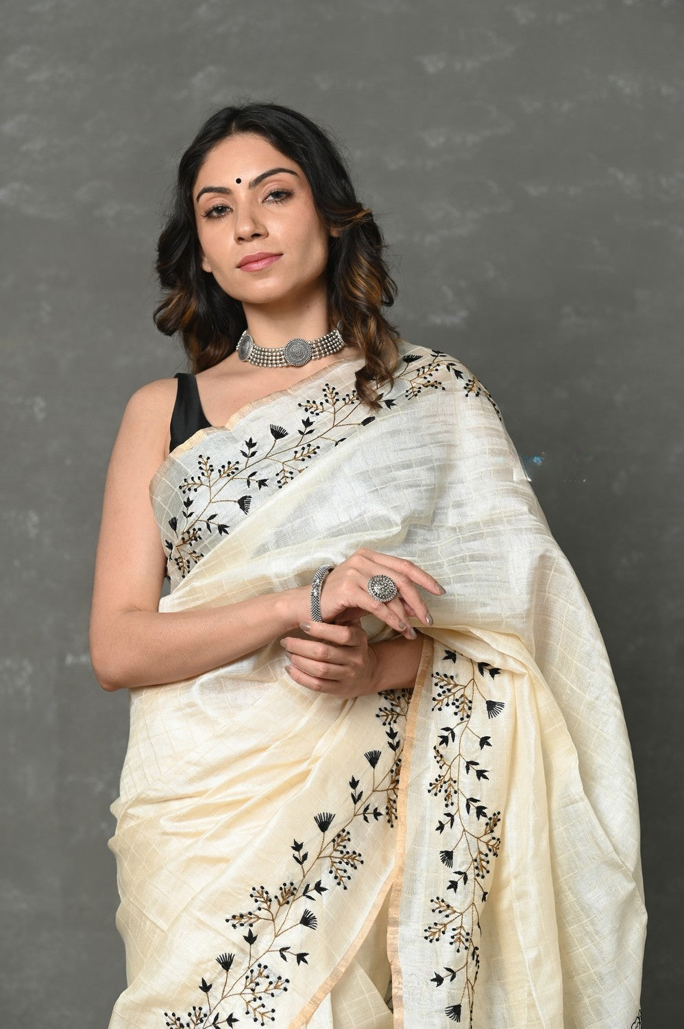 Handloom Pure Tussar Silk Saree with French Knot Embroidery Work Saree PTK02