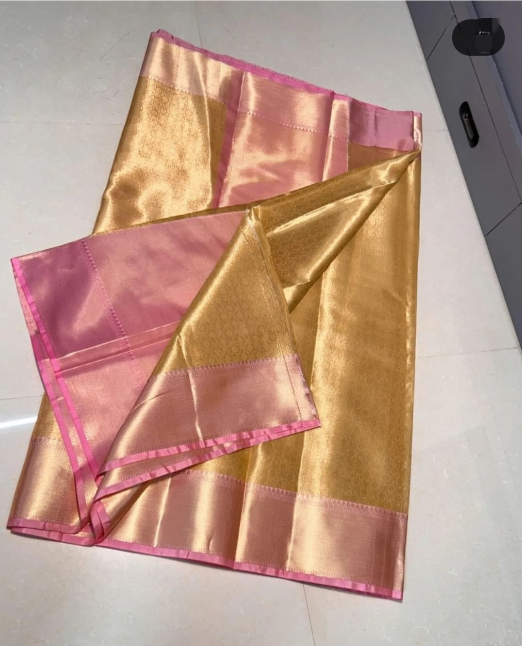 Golden Kanjeevaram Tissue Silk Resham Embossed Floral Banarasi Saree GK02