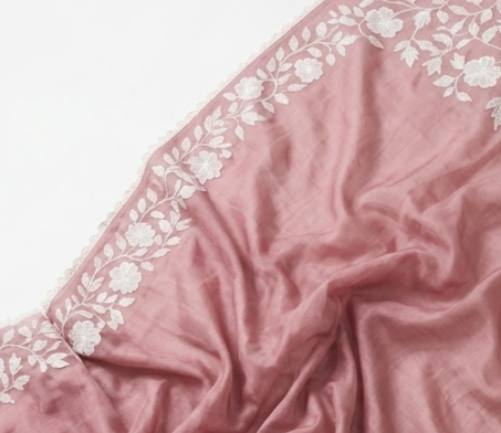 Dusty Mauve Mul Chanderi Saree with White Floral Applique Work & Scalloped Border