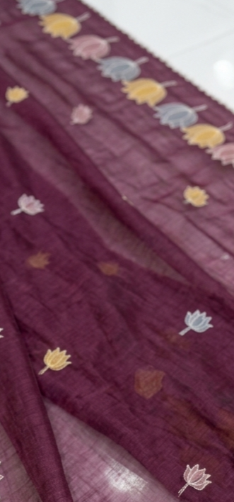 Mulberry Mul Chanderi Silk Saree with Organza Tulip Applique Work & Delicate White Stitch Detailing